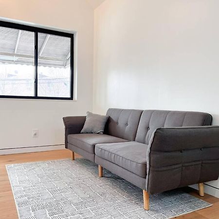 New Ample And Cozy One Bedroom Apt In Brooklyn At Rem-Casa Nueva York Exterior foto