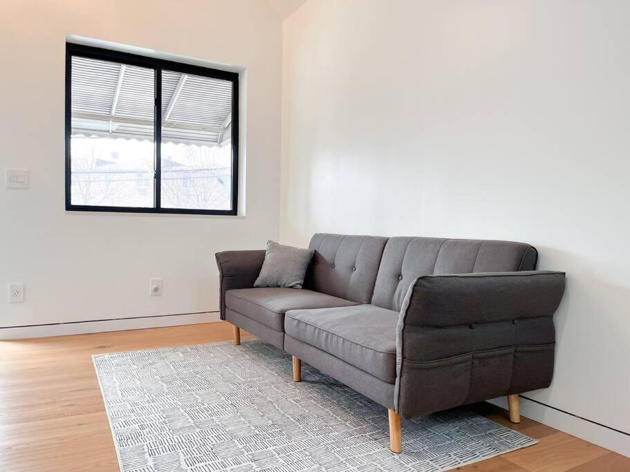 New Ample And Cozy One Bedroom Apt In Brooklyn At Rem-Casa Nueva York Exterior foto