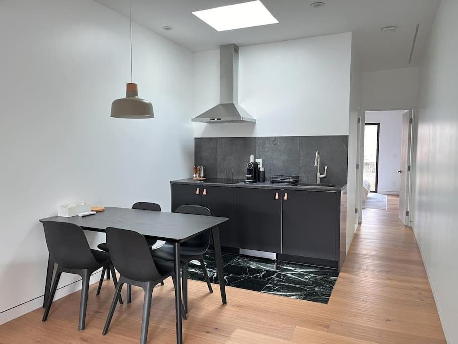 New Ample And Cozy One Bedroom Apt In Brooklyn At Rem-Casa Nueva York Exterior foto